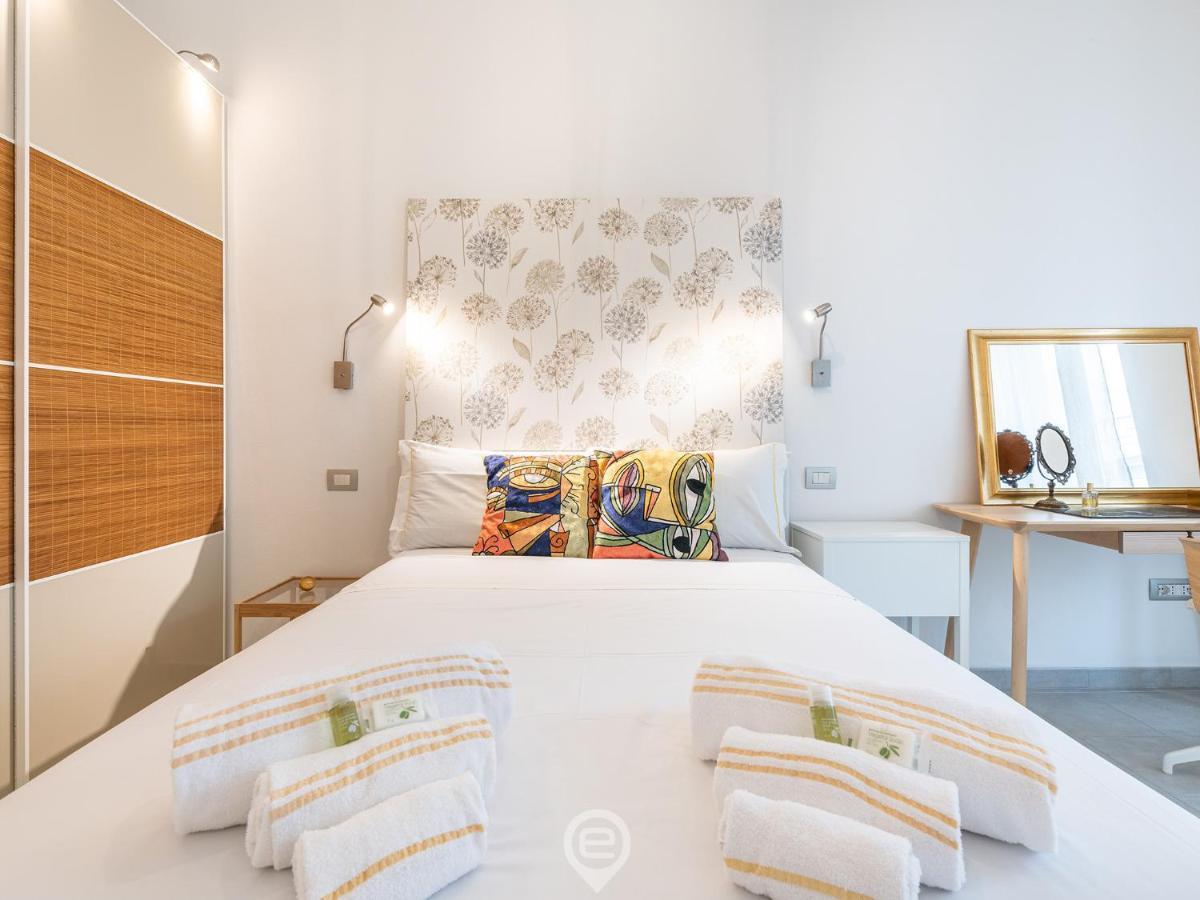 White Gold Apartment Кальяри Экстерьер фото